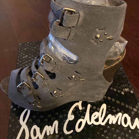 Womens studded, Pure Suede, RightSide Buckle Shoe, size 7.5 Sam Edelman - Picture 7 of 12